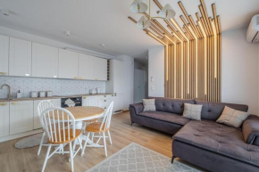 ABI 2 Apartament deluxe with garden